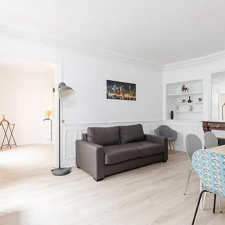 Private - Eiffel Tower Area